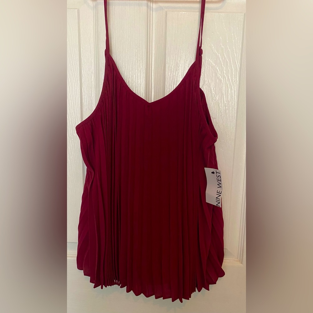 Nine West burgundy dress tank